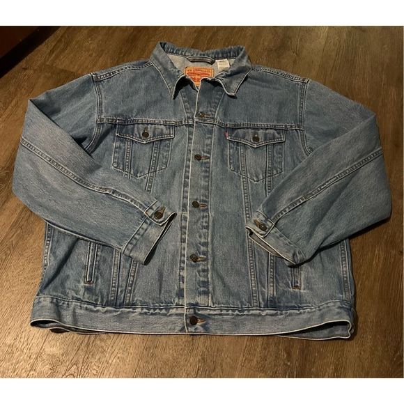 Levi's Other - Vintage Y2K Levis Light Wash Denim Standard Trucker Jean Jacket Mens Size XXL